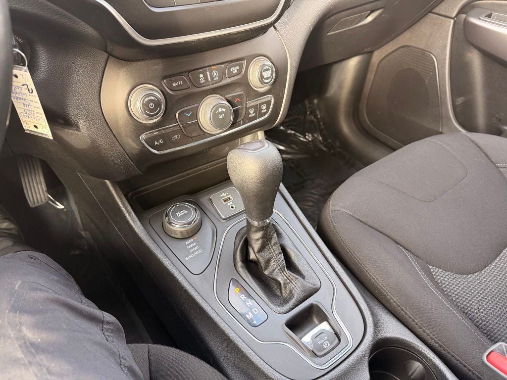 2020 Jeep Cherokee Latitude