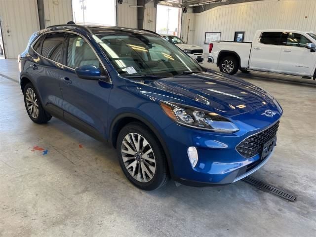 2022 Ford Escape Hybrid Titanium