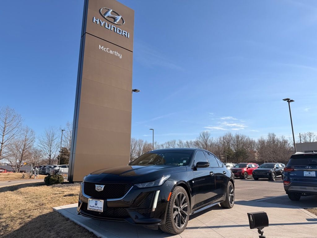 2022 Cadillac CT5 Sport