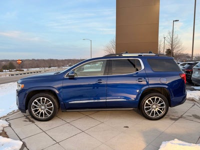 2023 GMC Acadia Denali