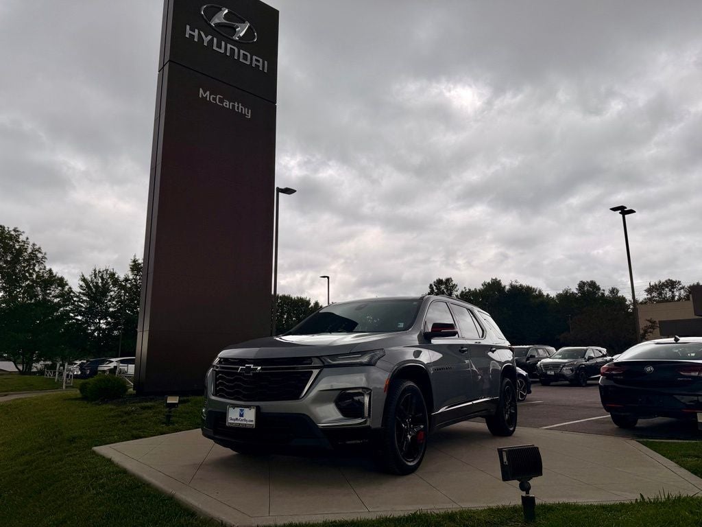 2023 Chevrolet Traverse Premier