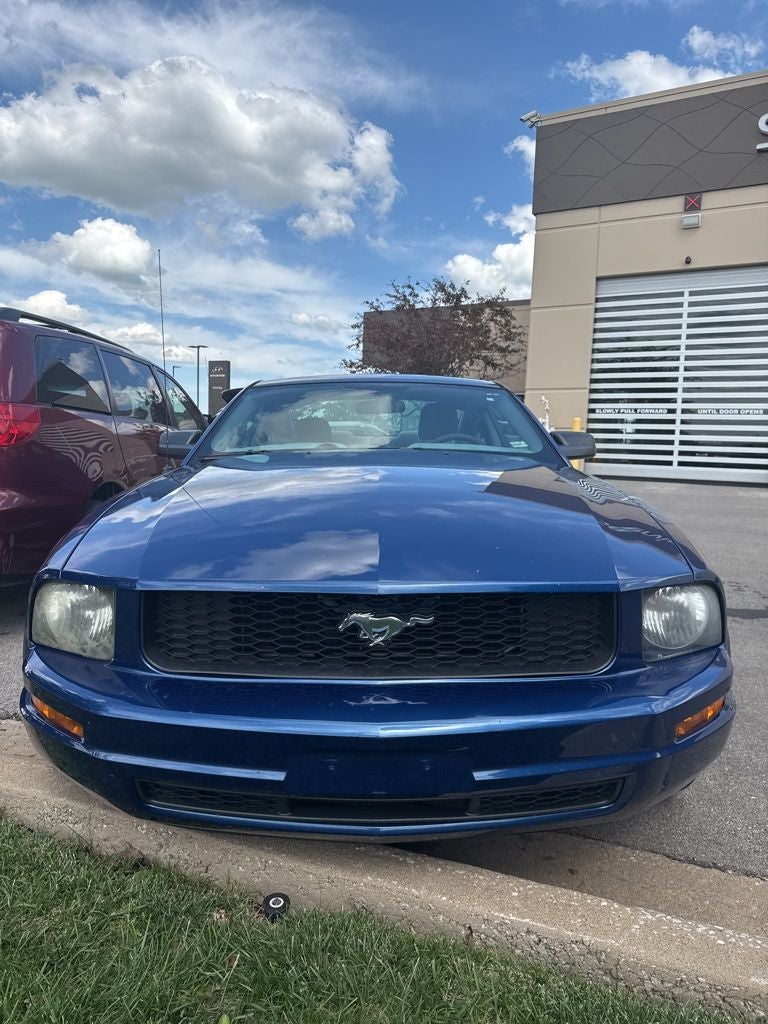 2007 Ford Mustang V6 Deluxe