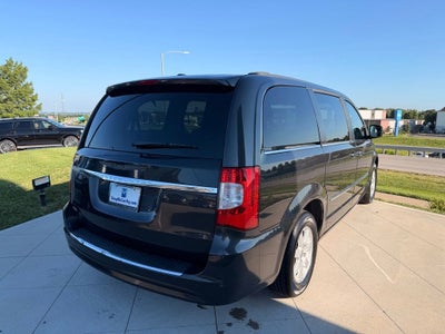 2012 Chrysler Town & Country Touring