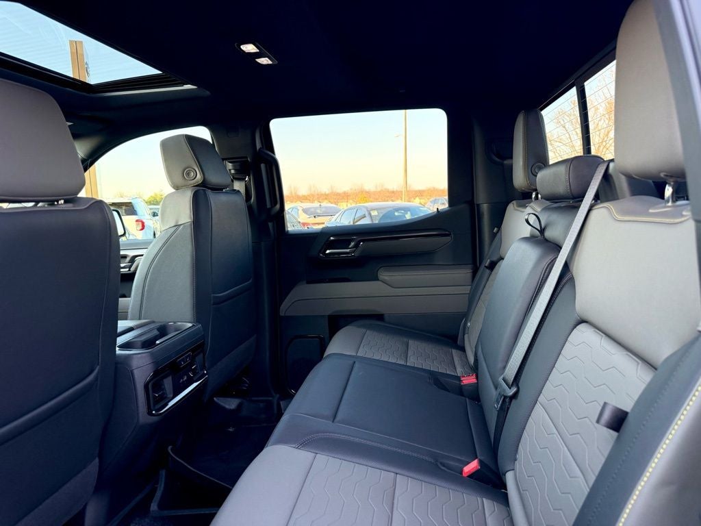 2025 Chevrolet Silverado 1500 ZR2