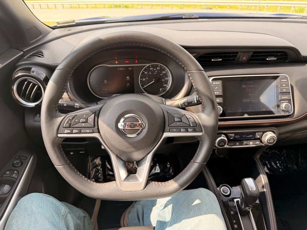2019 Nissan Kicks SR