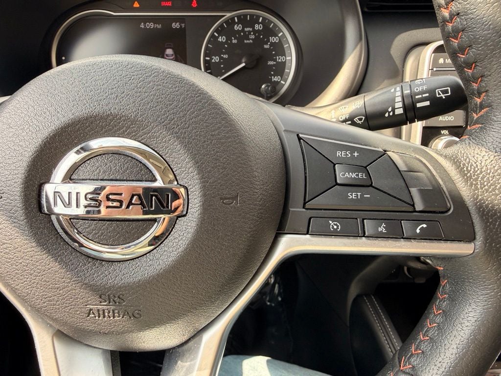 2019 Nissan Kicks SR