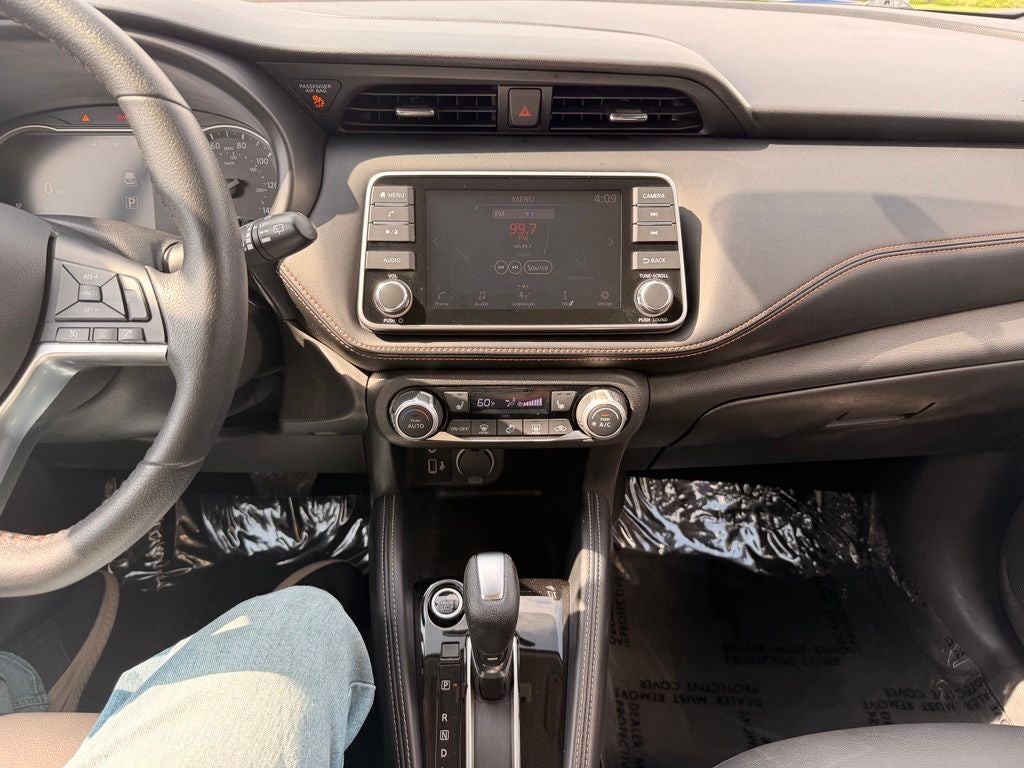 2019 Nissan Kicks SR