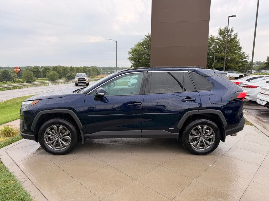 2022 Toyota RAV4 Hybrid XLE Premium