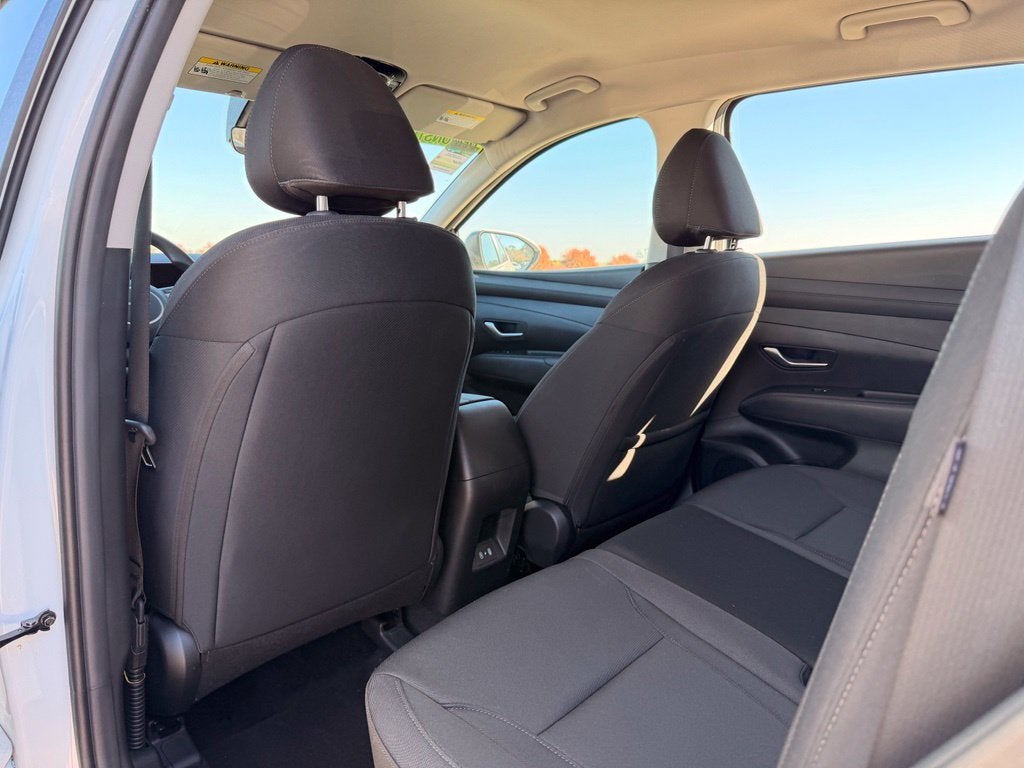 2025 Hyundai TUCSON SE