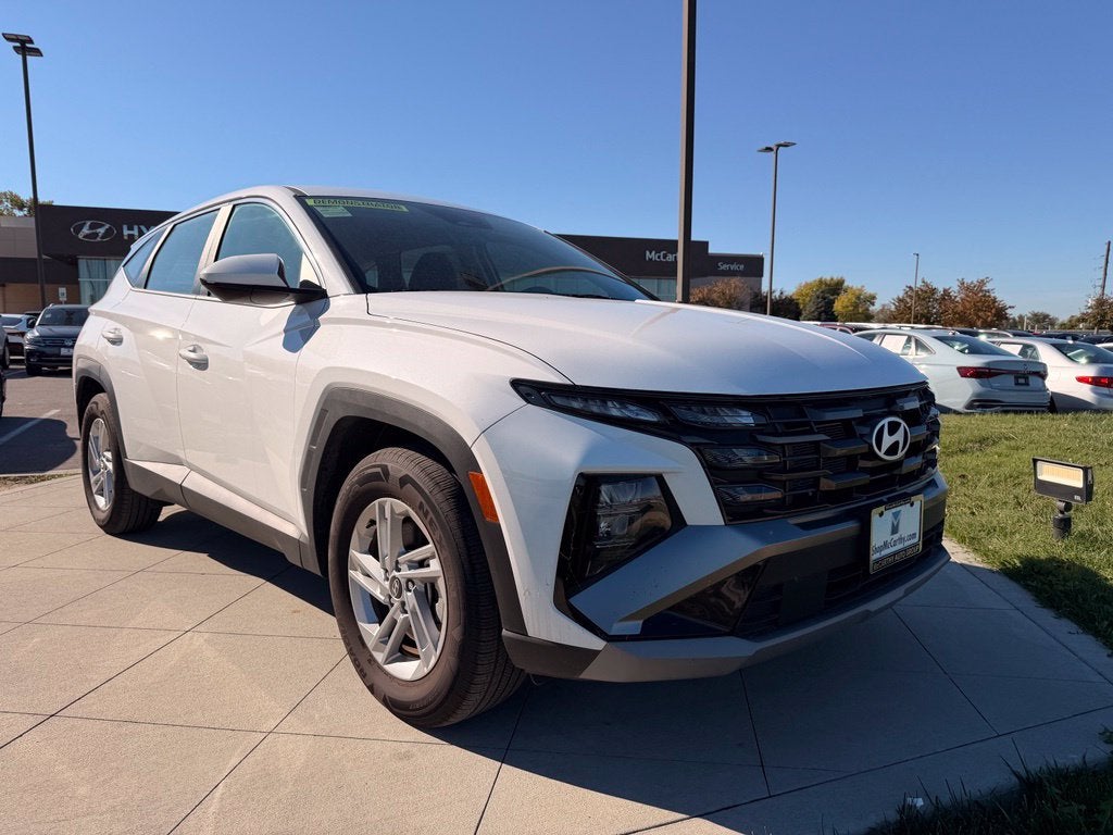 2025 Hyundai TUCSON SE