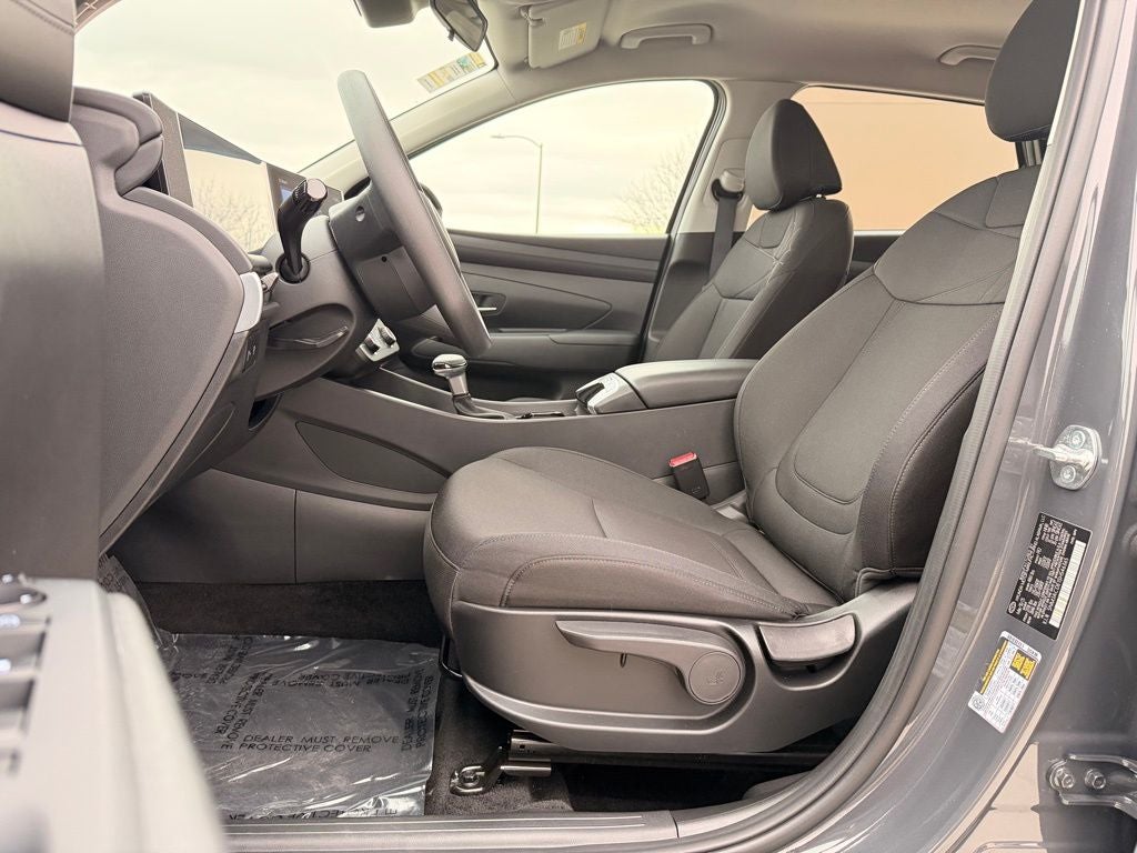 2025 Hyundai TUCSON SE