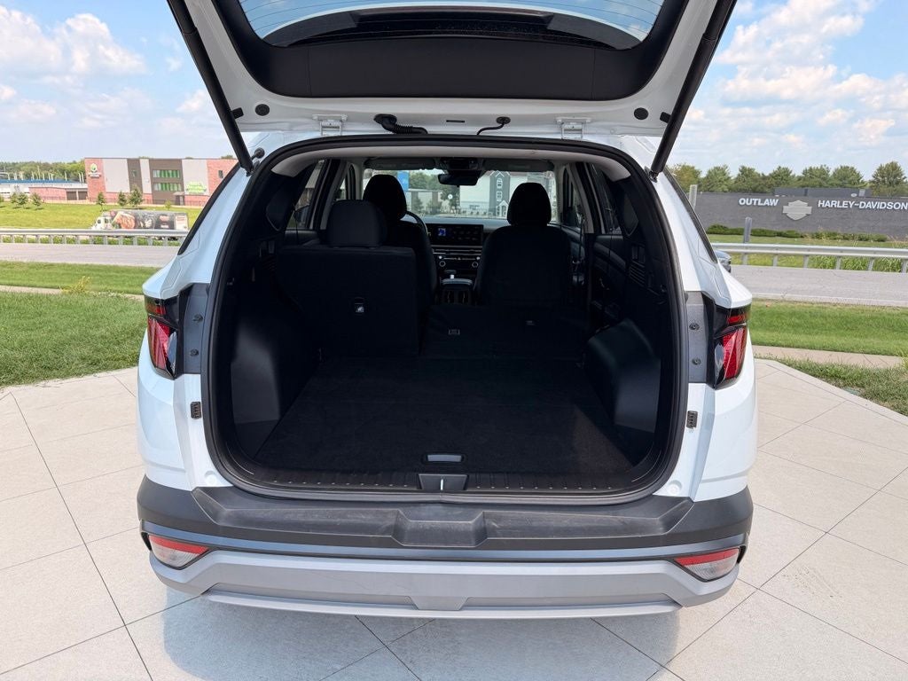 2025 Hyundai TUCSON SEL