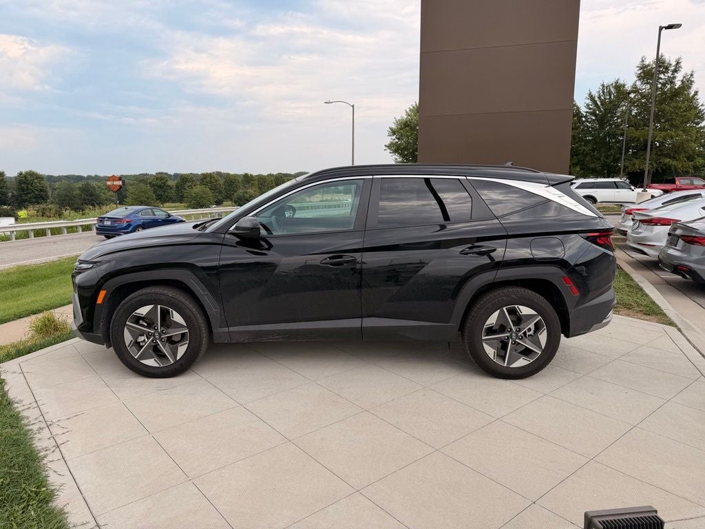 2025 Hyundai TUCSON SEL
