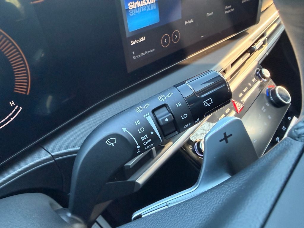 2025 Hyundai SANTA FE HYBRID SEL