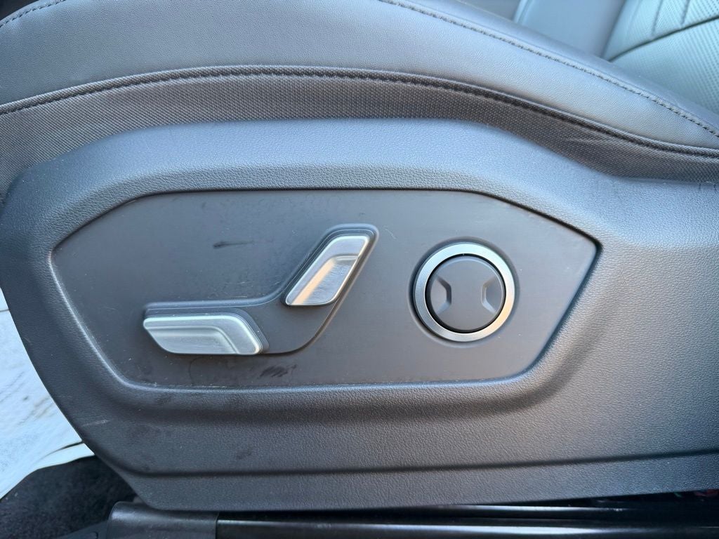 2025 Hyundai SANTA FE HYBRID SEL