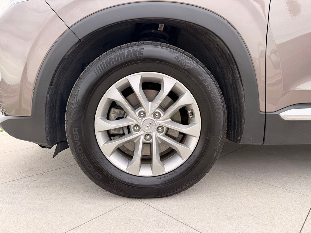 2019 Hyundai SANTA FE SE