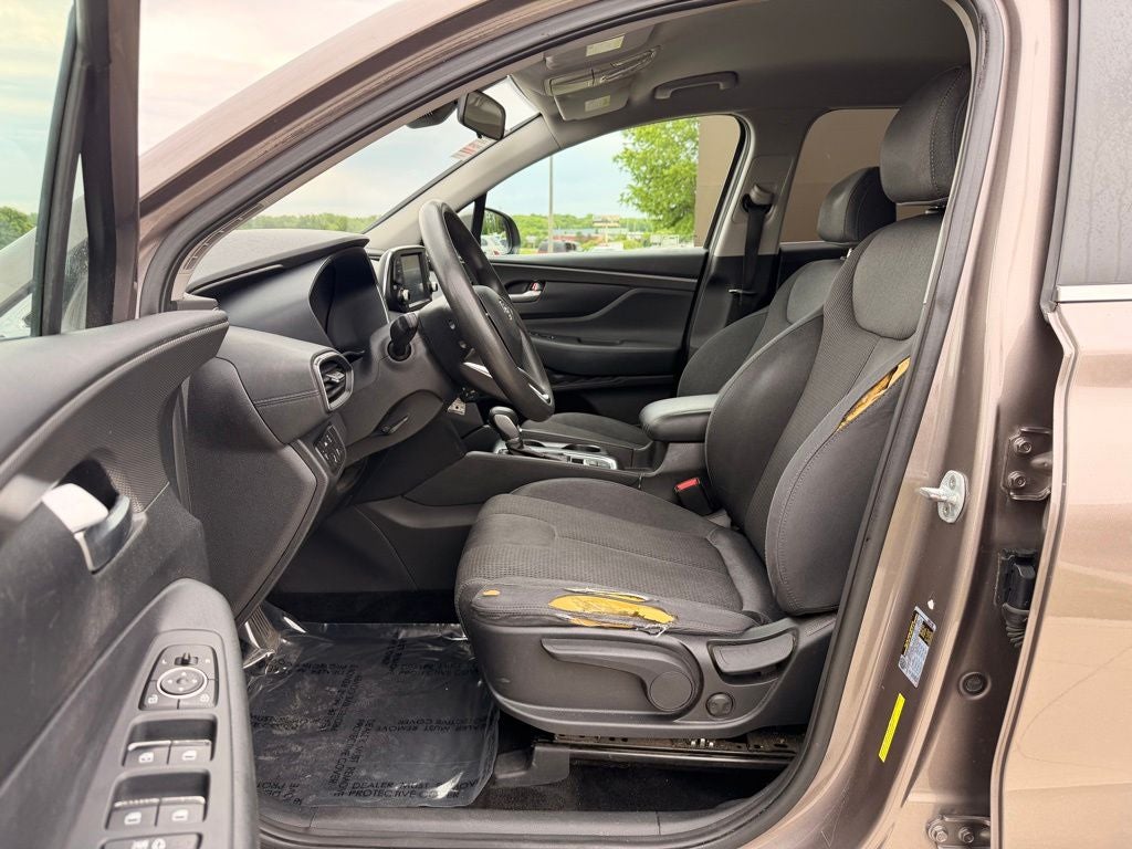 2019 Hyundai SANTA FE SE