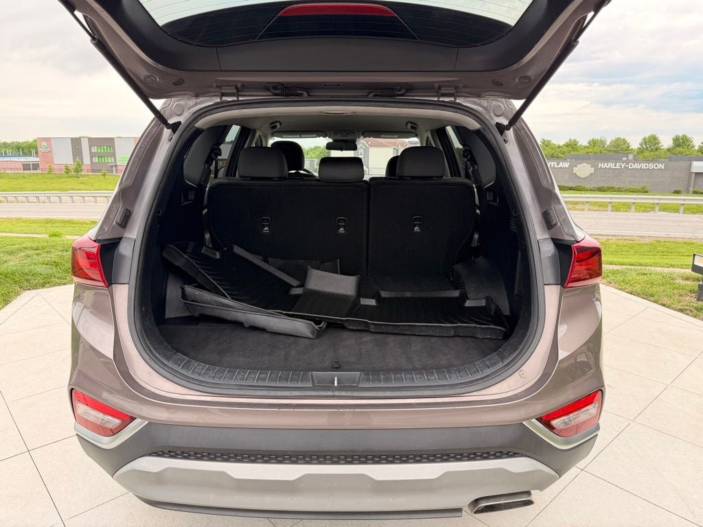 2019 Hyundai SANTA FE SE