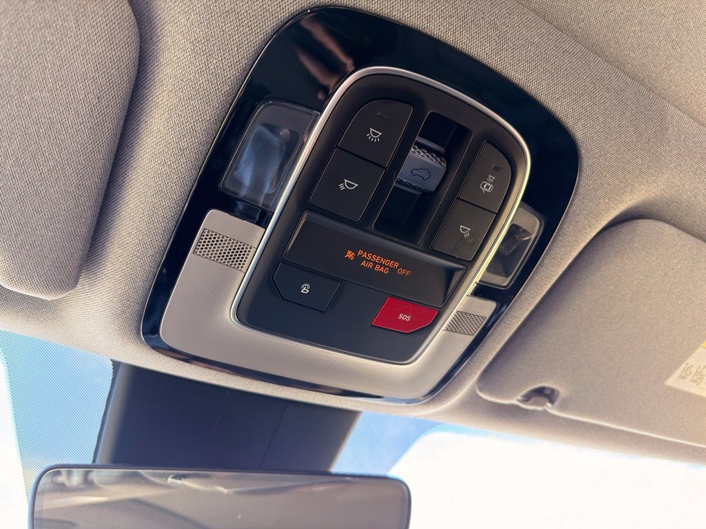 2023 Hyundai SANTA FE HYBRID Limited