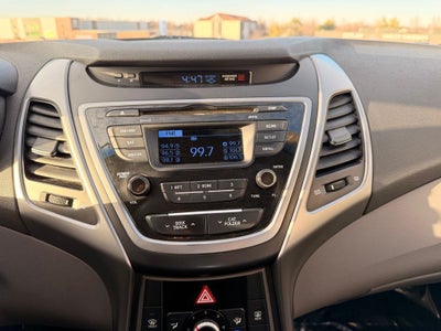 2014 Hyundai ELANTRA SE