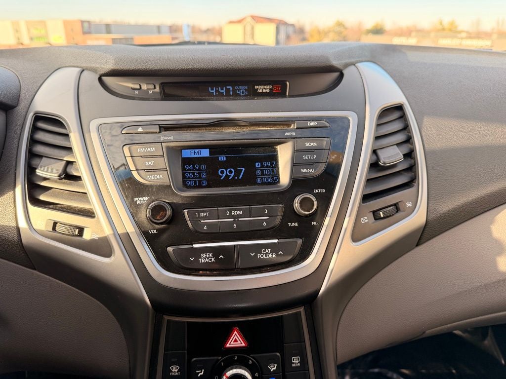 2014 Hyundai ELANTRA SE