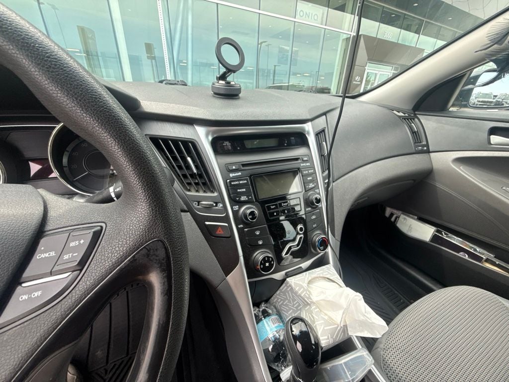 2012 Hyundai SONATA GLS