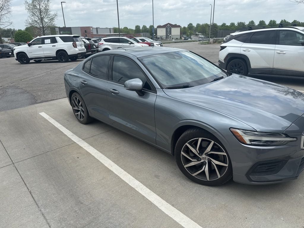 2019 Volvo S60 T6 Momentum
