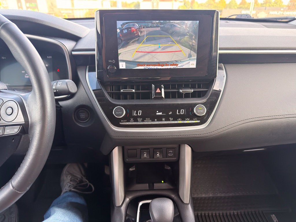 2024 Toyota Corolla Cross XLE