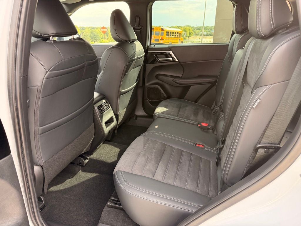 2023 Mitsubishi Outlander Ralliart