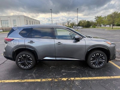 2024 Nissan Rogue Platinum
