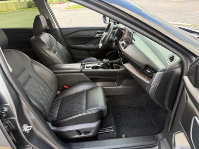 2024 Nissan Rogue Platinum