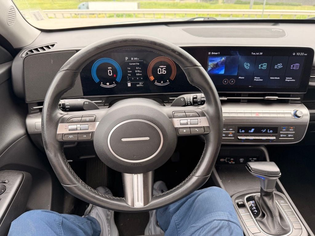 2025 Hyundai KONA SEL