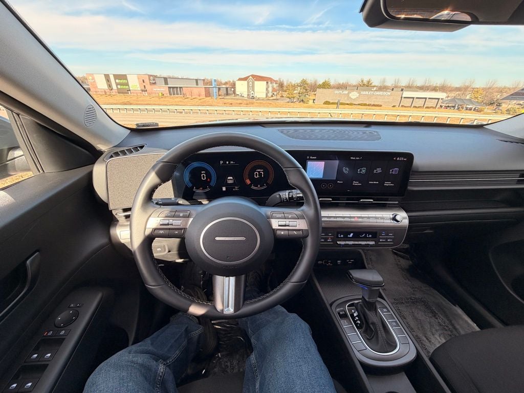 2025 Hyundai KONA SEL