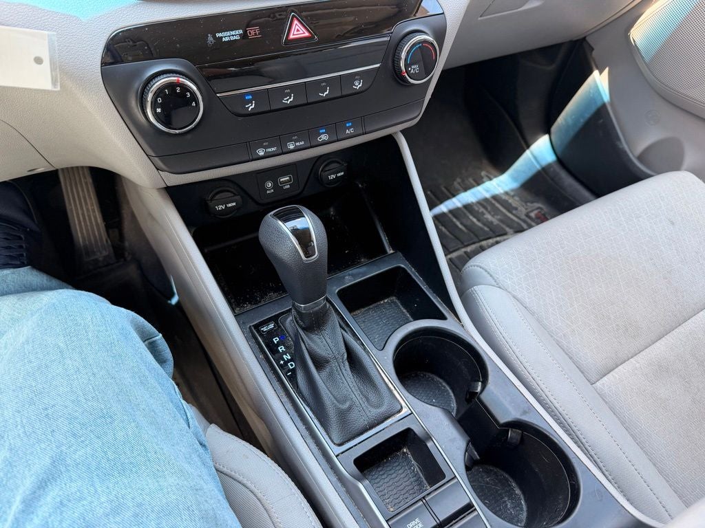 2017 Hyundai TUCSON SE Popular Equipment Package
