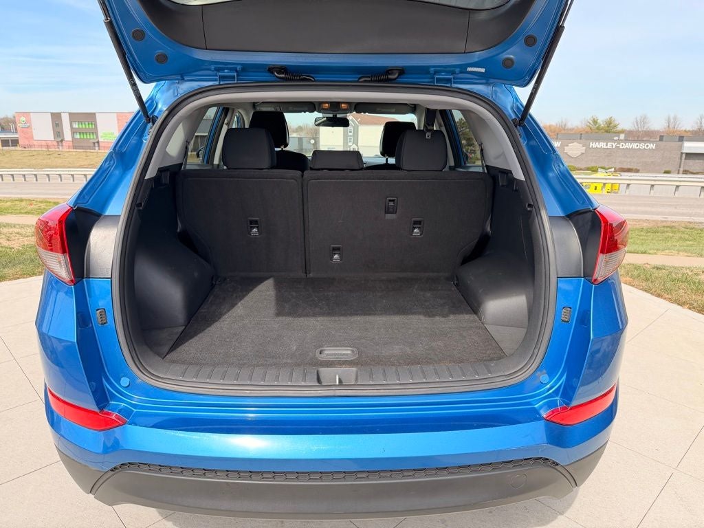 2016 Hyundai TUCSON SE