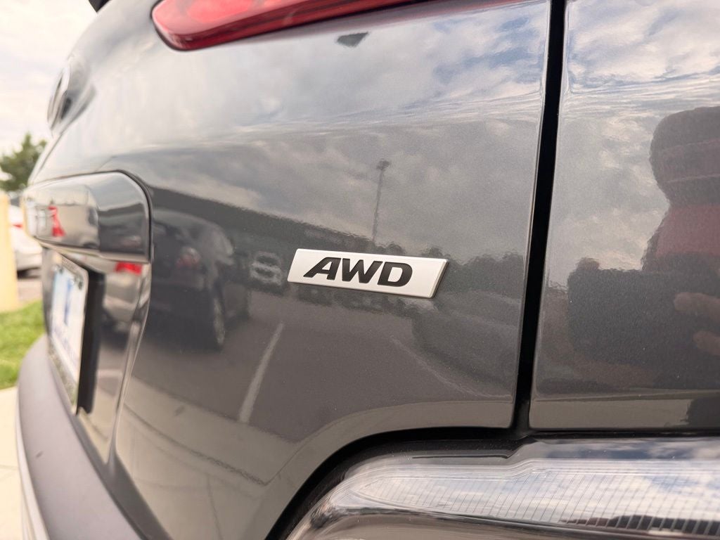 2022 Hyundai KONA SEL
