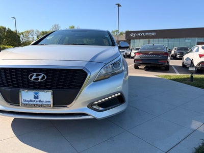 2017 Hyundai SONATA HYBRID SE
