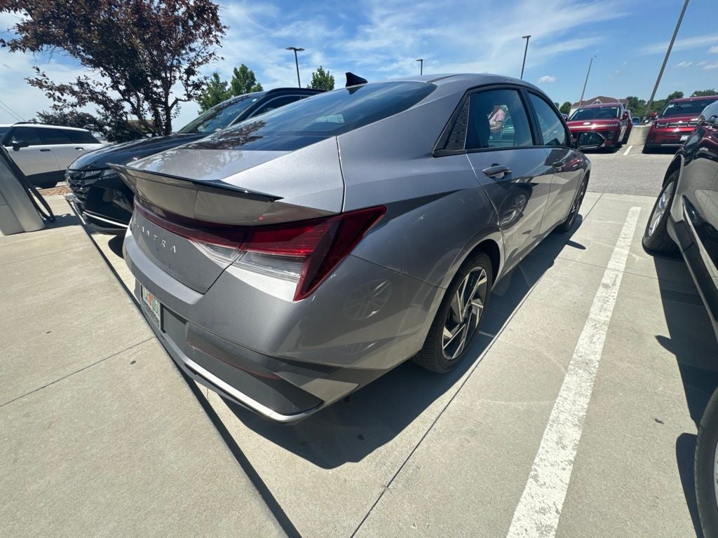 2025 Hyundai ELANTRA SEL Sport