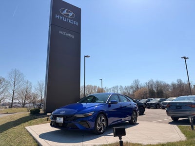 2025 Hyundai ELANTRA Limited