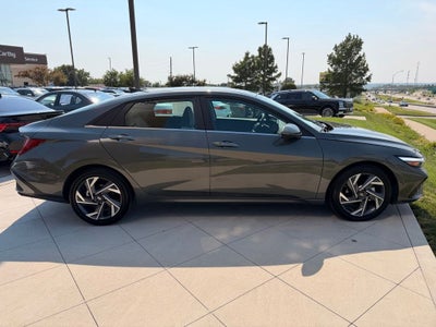 2026 Hyundai ELANTRA Limited