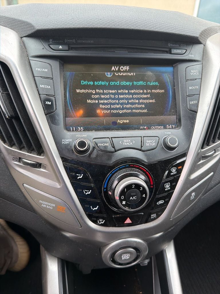 2012 Hyundai VELOSTER Base W/Black