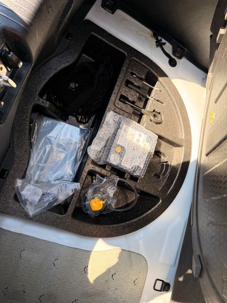 2017 Hyundai VELOSTER Value Edition DCT