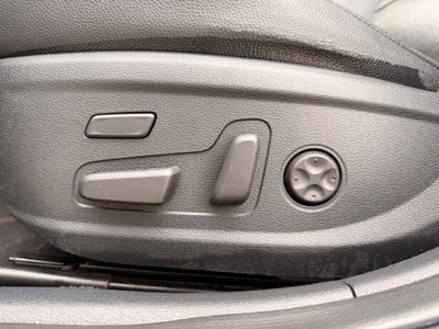 2018 Kia Cadenza Technology