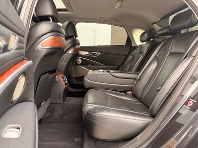 2020 Kia K900 Luxury