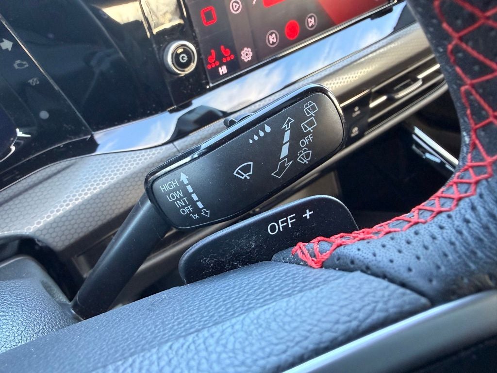 2024 Volkswagen Golf GTI 2.0T S