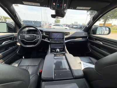 2024 Jeep Wagoneer Base