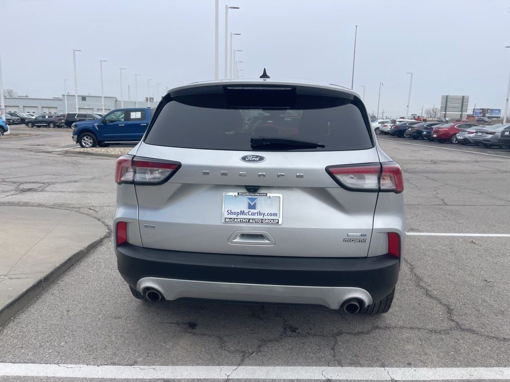 2020 Ford Escape SE