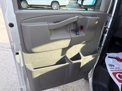 2025 Chevrolet Express 3500 LT Passenger