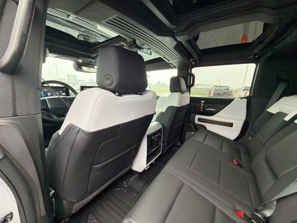 2024 GMC Hummer EV SUV 2X