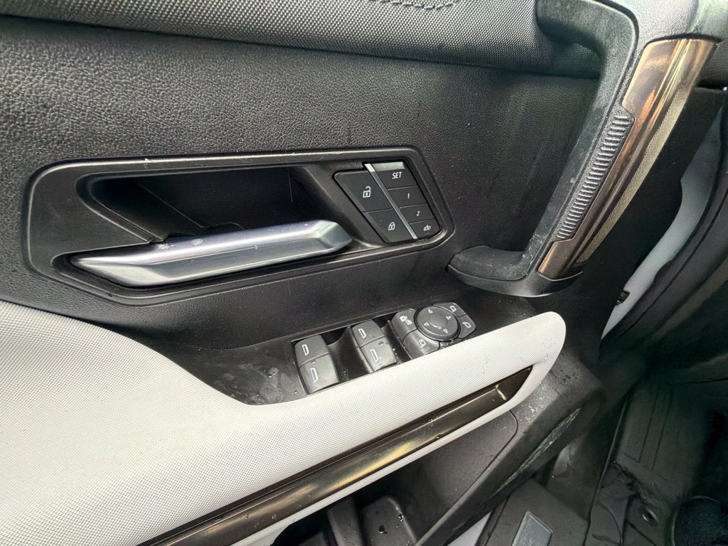 2024 GMC Hummer EV SUV 2X